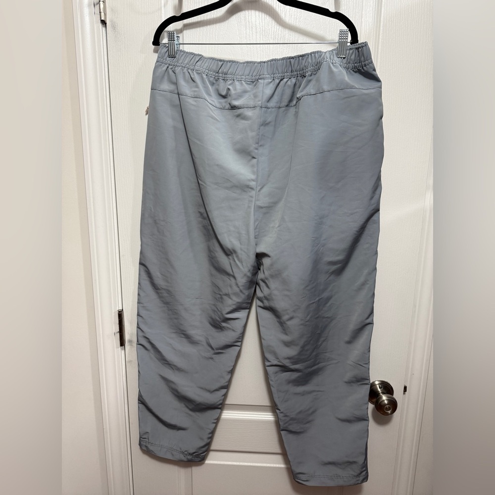 Fabletics Wander Hike Pants Womens XL Gray Belt Pockets Anti Chafe Athleisure - Picture 2 of 16